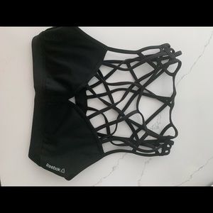 Reebok Strappy Sports Bra Women’s small